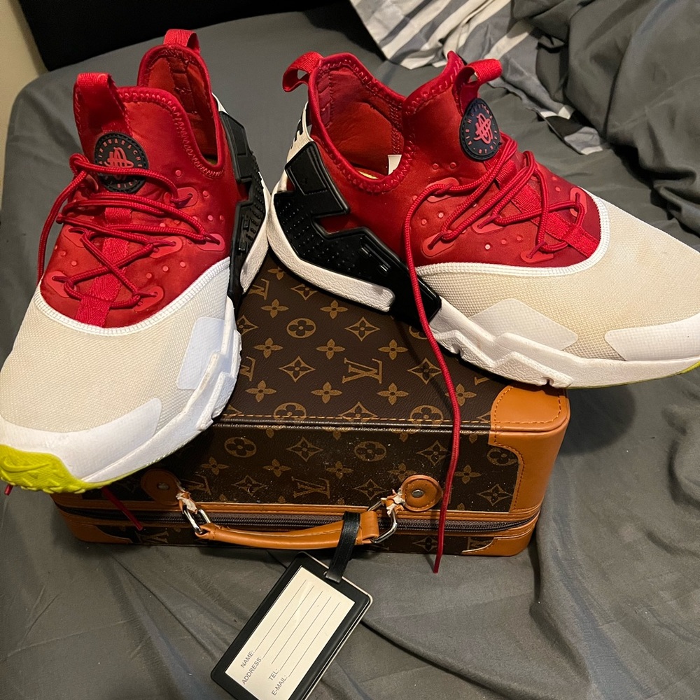 Authentic And In Good Condition - image 1